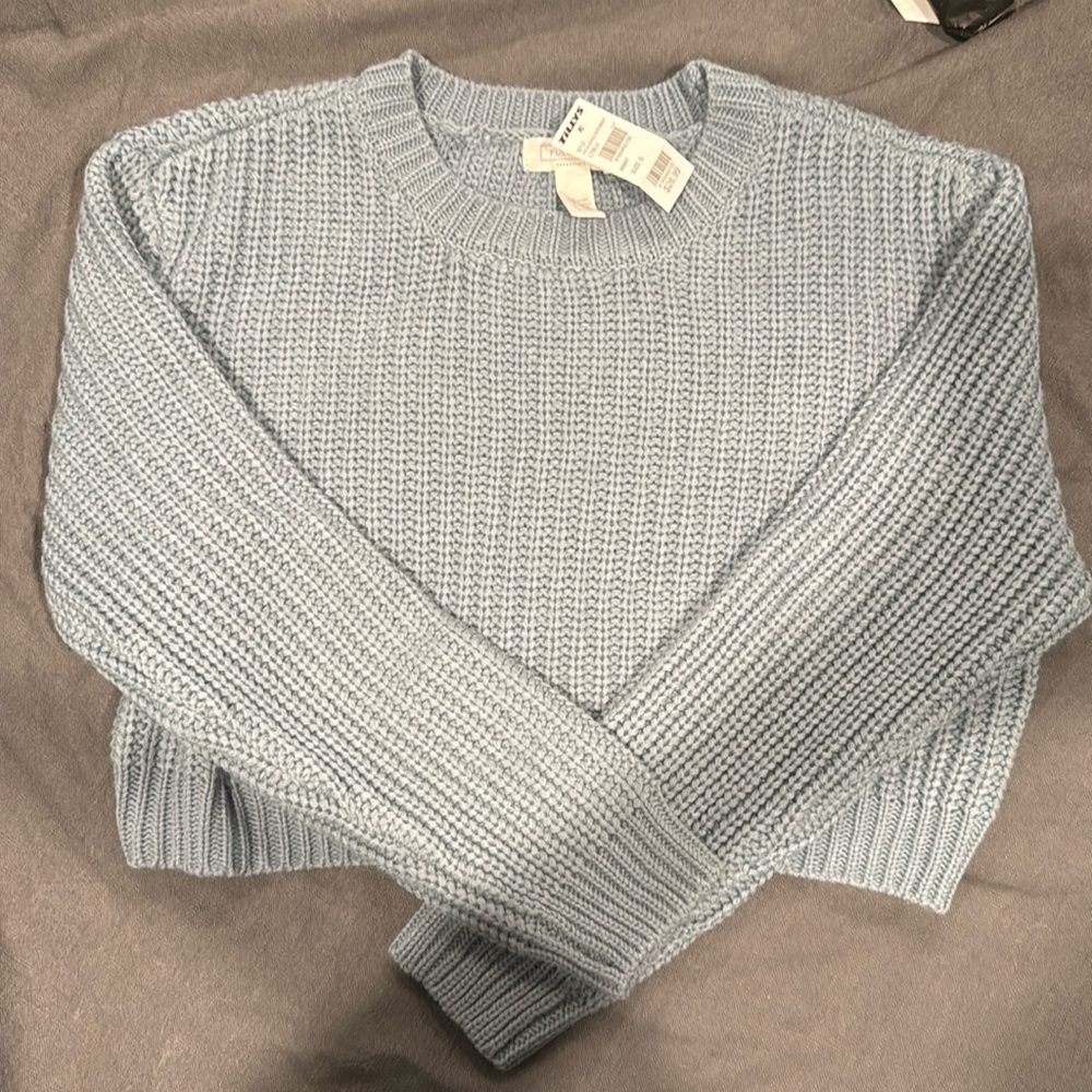Tilly’s Full Tilt Cropped Knit Sweater